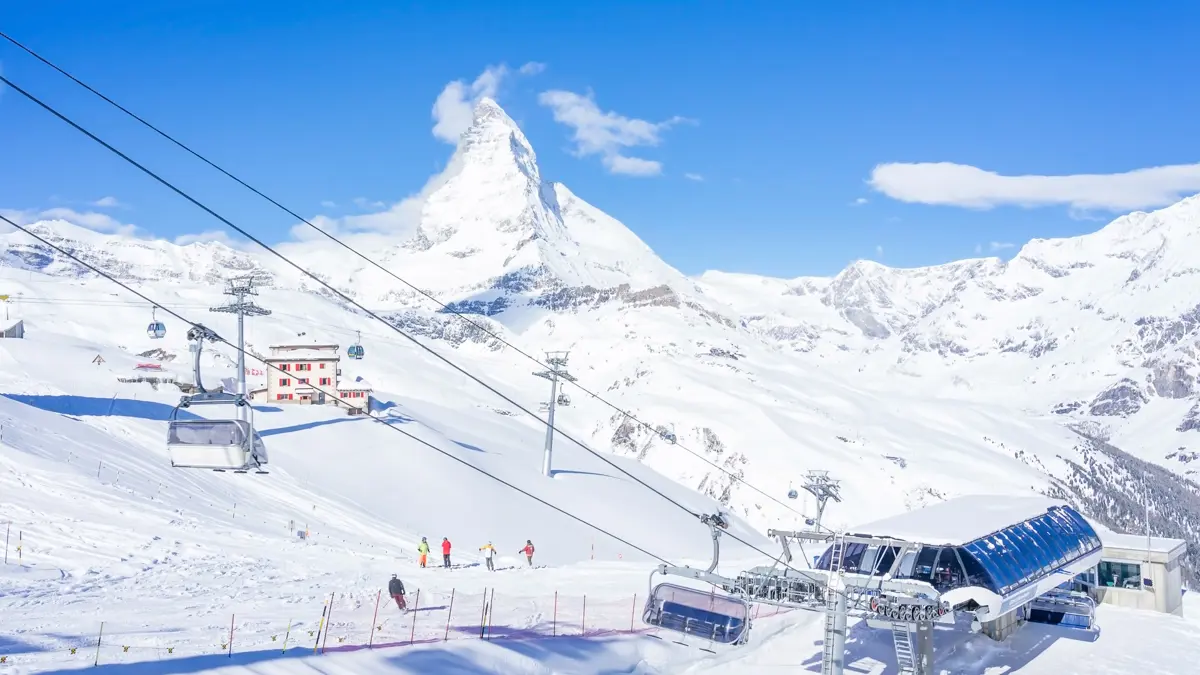 Chairlift with Matterhorn Views  © Sign Matterhorn Zermatt Bergbahnen