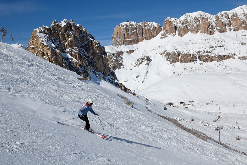 Downhill skier in Arabba