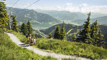 Zell Am See Walking On The Hohenpromenade Schmittenhohe Copyright Zell Am See Kaprun Tourismus