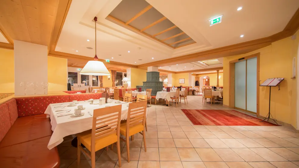 Hotel Riders In Solden Dining Room 3 [4]
