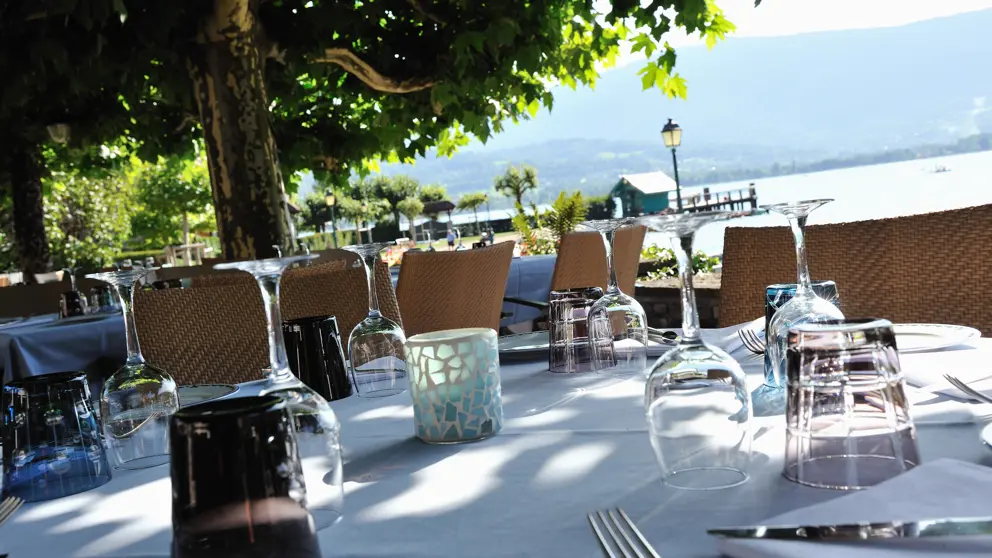 Hotel Le Cottage Lake Annecy Terrace Restaurant [4]