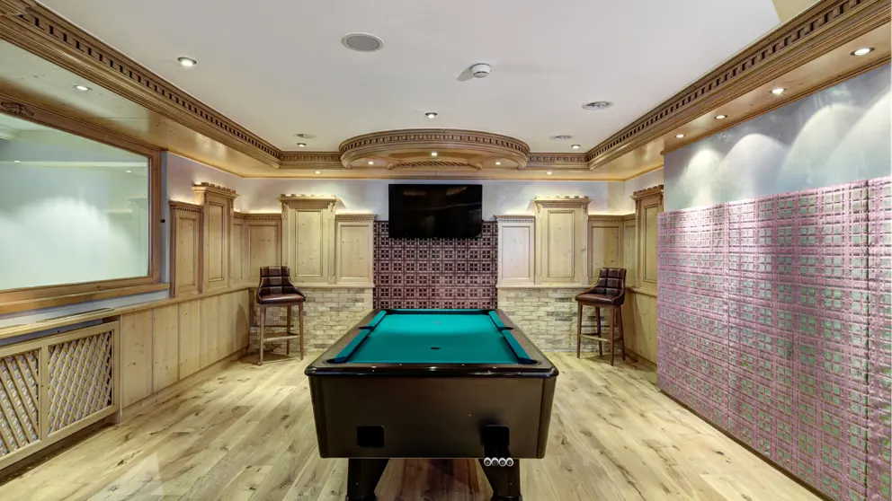 Hotel Brigitte Ischgl Pool Table [7]