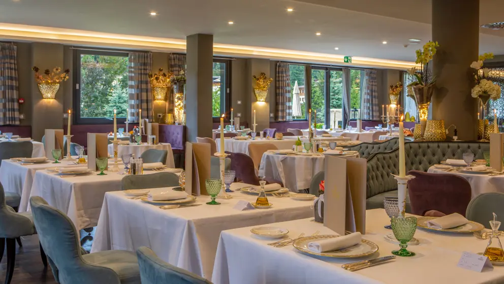 Hotel Spinale, Madonna Di Campiglio, Italy, Restaurant [6]