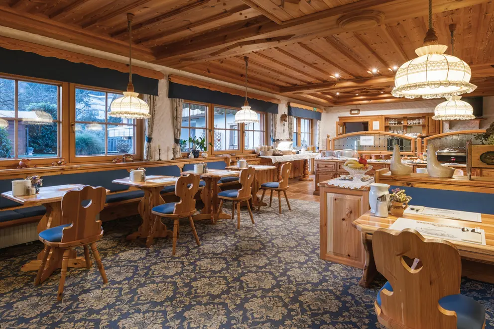 Garni Hotel Berc Bled restaurant (1) [2]