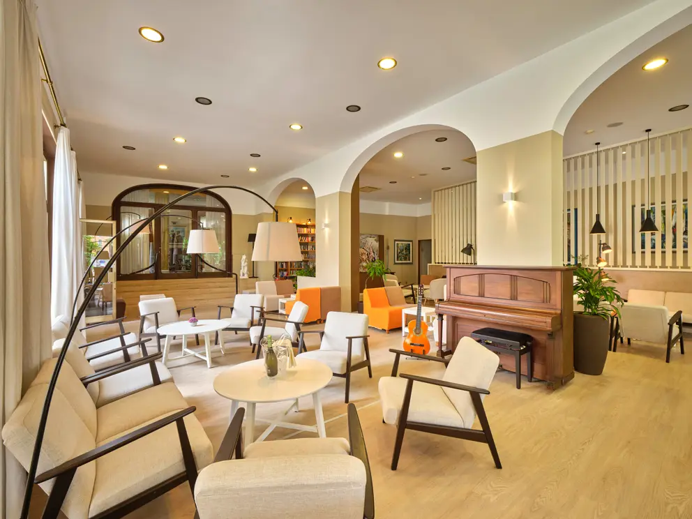 Lounge [5]