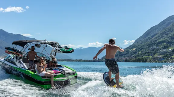 Water Sports Ascona Switzerland(© Ascona Locarno Tourism Foto Alessio Pizzicannella)