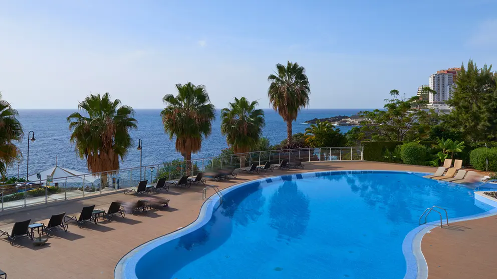 Melia Madeira Mare Resort Spa Funchal Outdoor Swimming Pool 2 [3]
