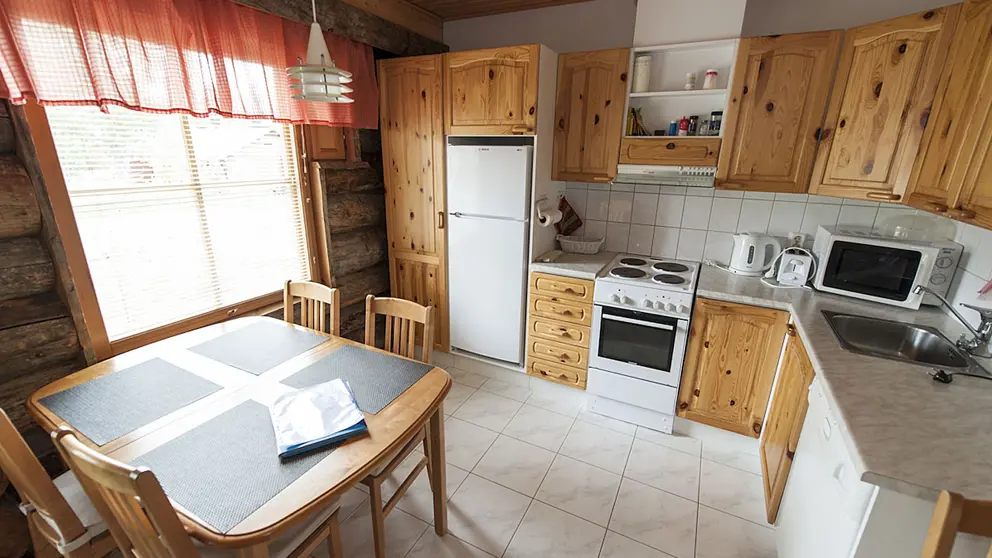 Levi Log Cabins Levi Lomailevi E17 Cabin Kitchen [7]