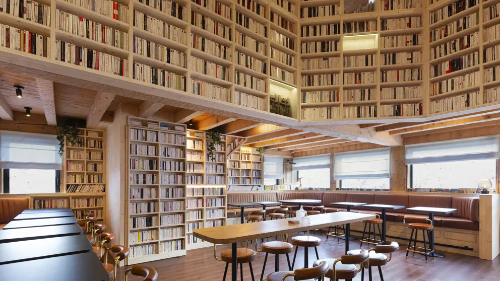 Ours Blanc Hotel And Spa Les Menuires Library [1]