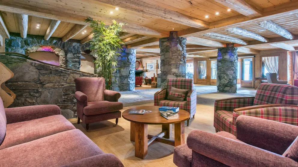 Les Cimes Blanches La Rosiere Reception Lounge [3]