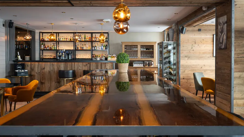 Hotel Levanna Tignes Bar Le Pompon [2]