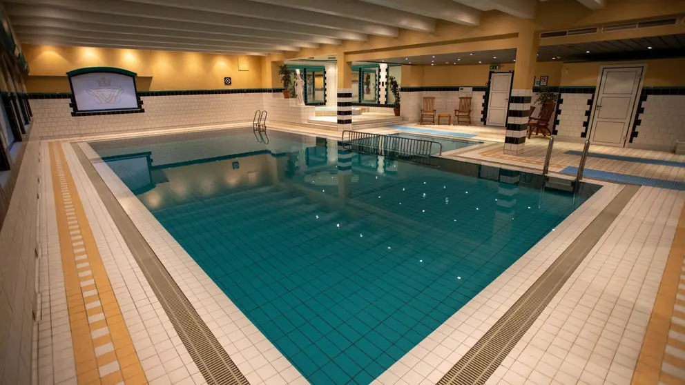 Fleischers Hotel Voss Indoor Swimming Pool [4]