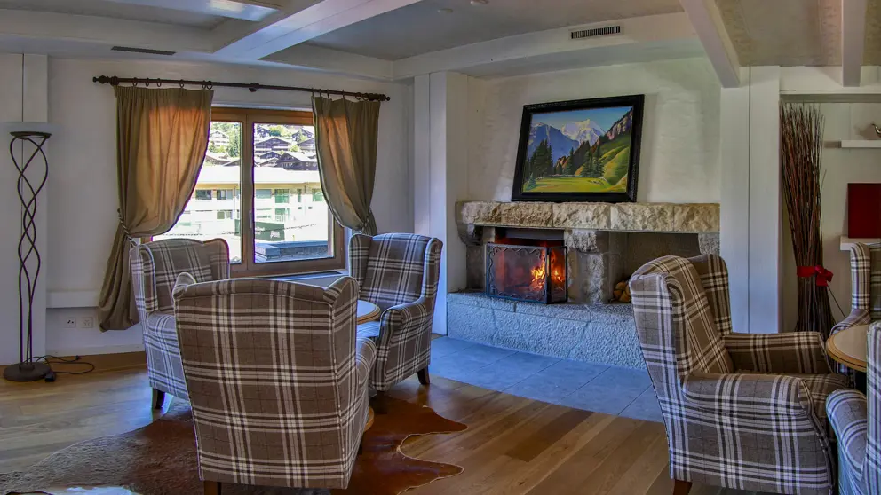 Hotel Silberhorn Wengen Lounge [7]
