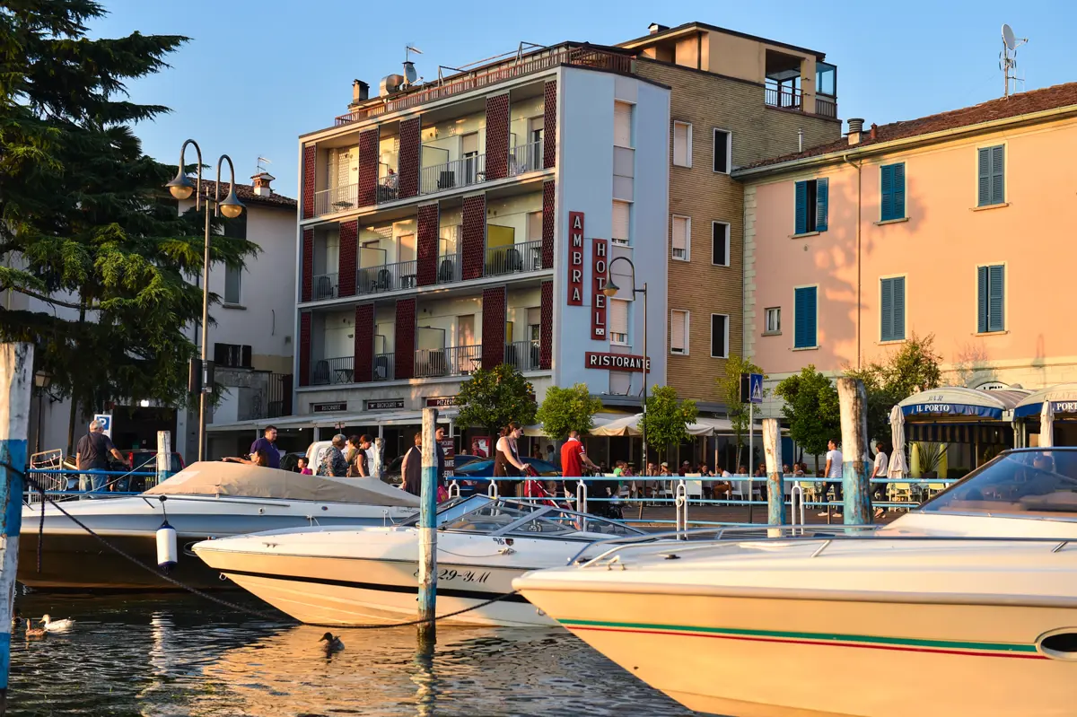 Hotel Ambra, Lake Iseo, Harbourside Location