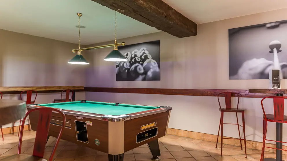 Grand Pas Hotel Pas De La Casa Pool Table [5]