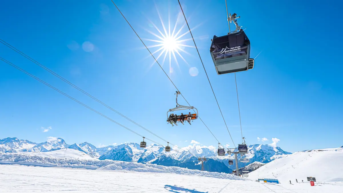 Alpe D'huez Gondola Benjamin Valette