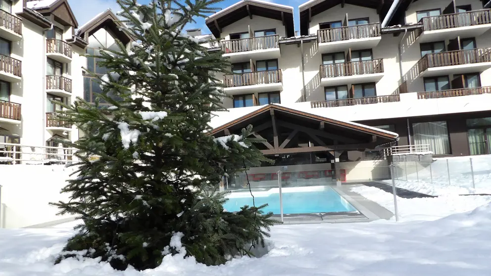 Le Refuge Des Aiglons Extrieursyoan Chevojon 2 39350603591 O [1]