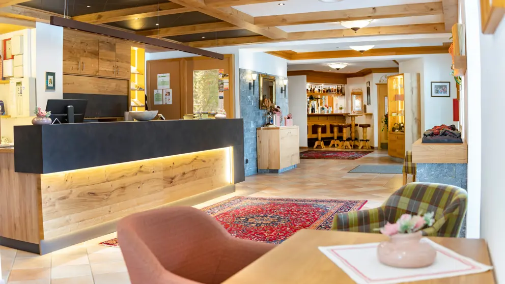 Hotel Tirolerhof Oberau Reception [7]