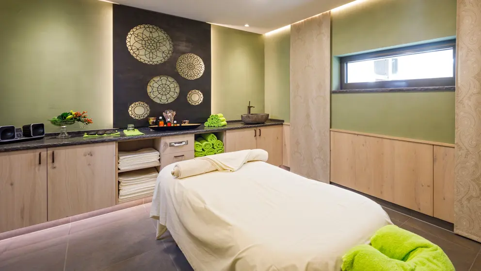Hotel Eiger Murren Spa Massage [9]