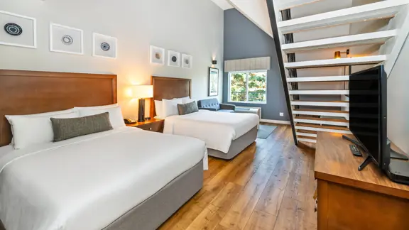 BI 311 Loft Suite 1 4