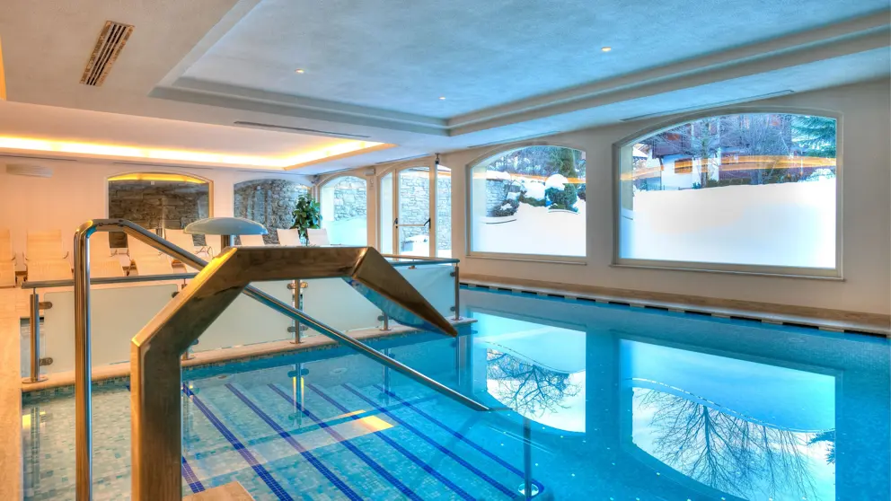 Swimming Pool 2 [3]