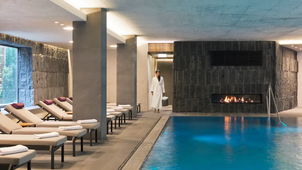 Elisabeth Hotel Mayrhofen Indoor Swimming Pool [3]