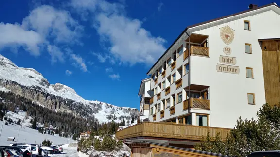 Inghams Italy Dolomites Arabba Hotel Grifone Exterior