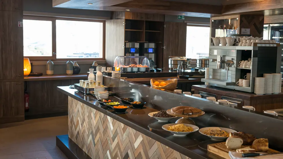 Residence Le Taos Tignes breakfast buffet [2]