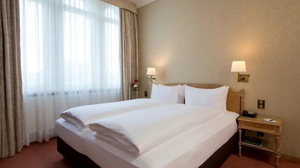 Grand Hotel Beau Rivage Interlaken Standard Twin Bedroom [8]