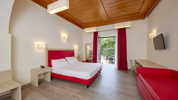 Superior Villa Lucia Room