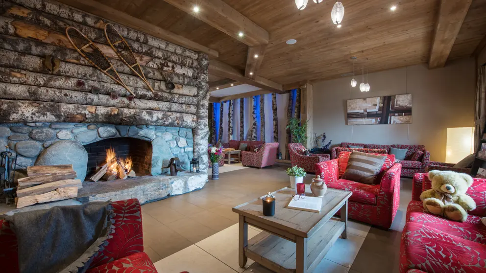 Residence Les Clarines Les Menuires Reception Lounge 2 [1]