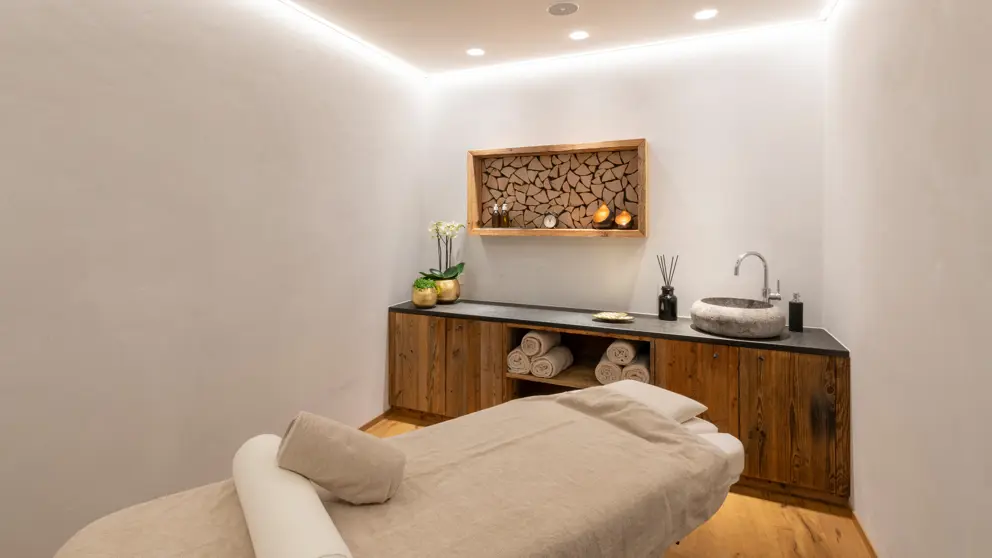 TITLIS Resort Engelberg .Massage Room