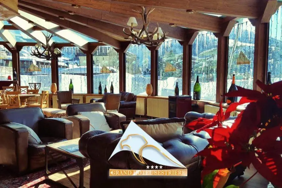 Inghams Italy Milky Way Grand Hotel Sestriere Lounge (1)