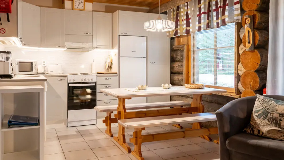 Levi Log Cabins Levi Lomailevi C10 Cabin Kitchen [1]