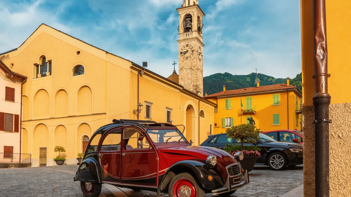 Lenno, Lake Como, Summer Holidays in Italy