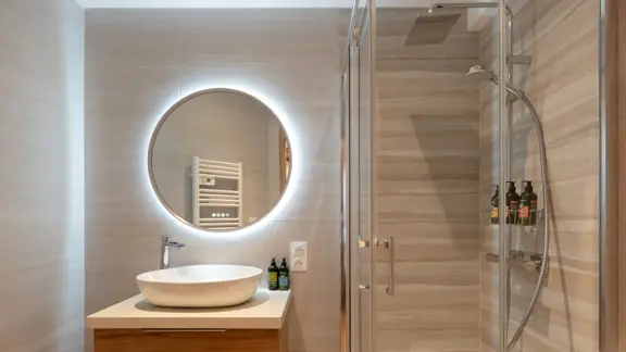 Bedroom one en-suite