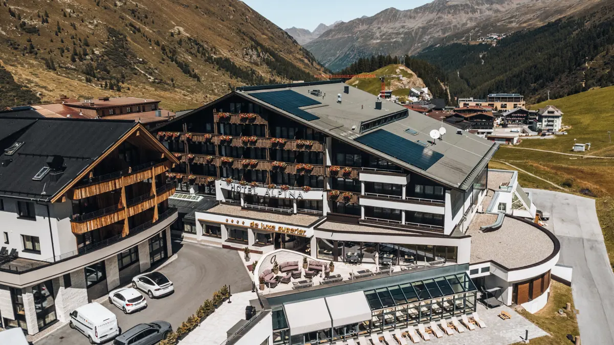 Alpina Deluxe Resort Obergurgl Summer Exterior