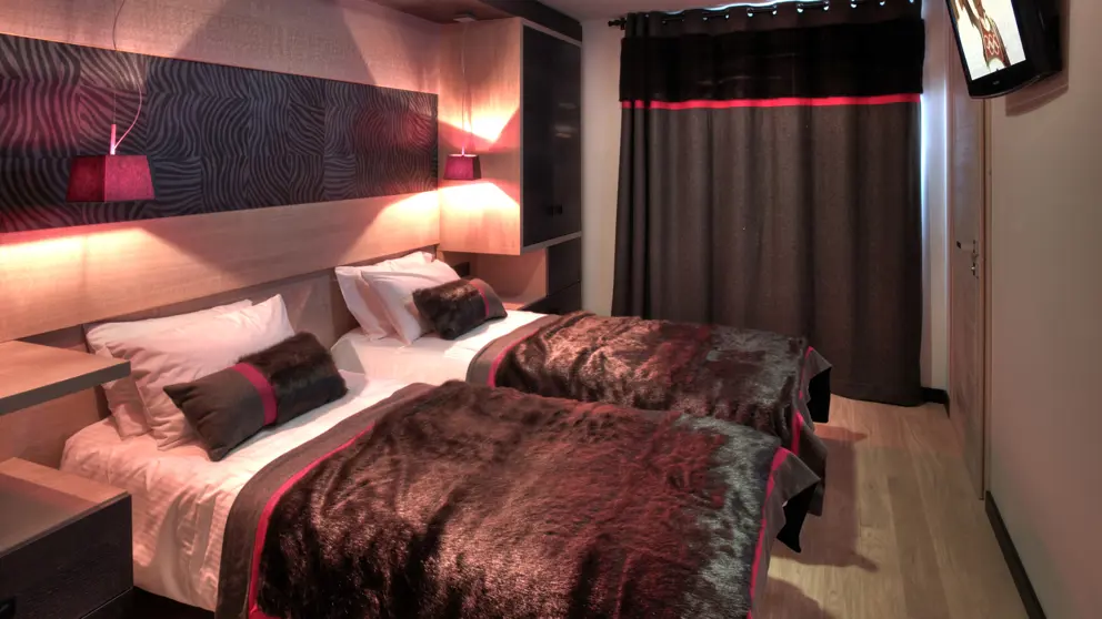 Residence Montana Plein Sud Val Thorens Typical Twin Bedroom Two Bedroo Apartment [6]