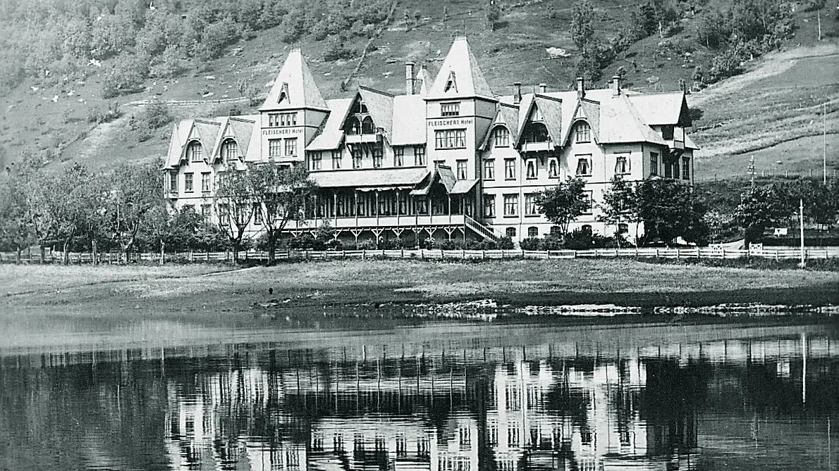 Fleischers Hotel Voss Historic)Image 2