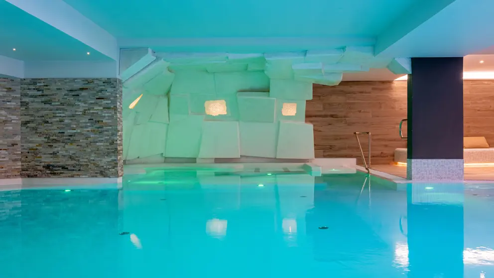 Residence l'Hevana Meribel Pool [4]