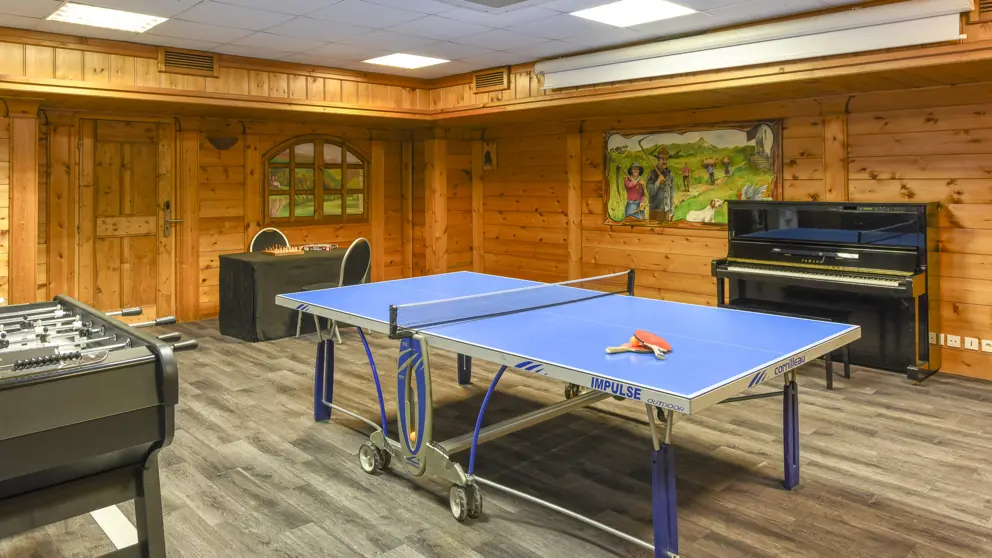 Hotel L'eterlou Meribel Games Room [4]