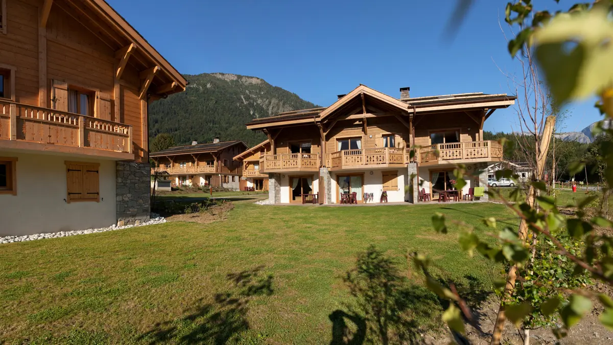 Le Hameau De Pierre Blanche Apartments Les Houches Apartment Exterior Summer