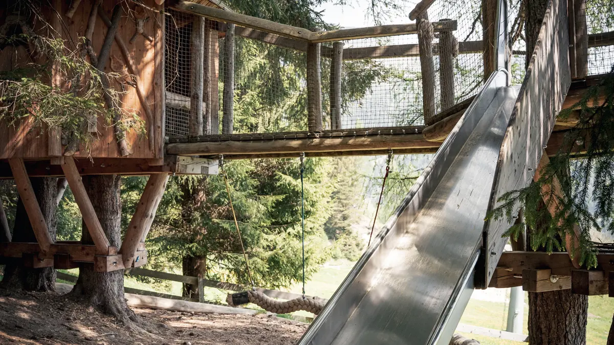 Neustift Treehouse Trail Baumhausweg Copyright Schlick 2000