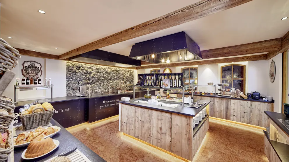 Hotel Romantik Zell Am See Buffet [3]