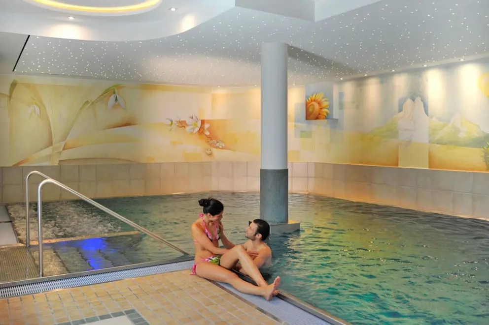 Hotel Bischofsmütze wellness spa pool [3]