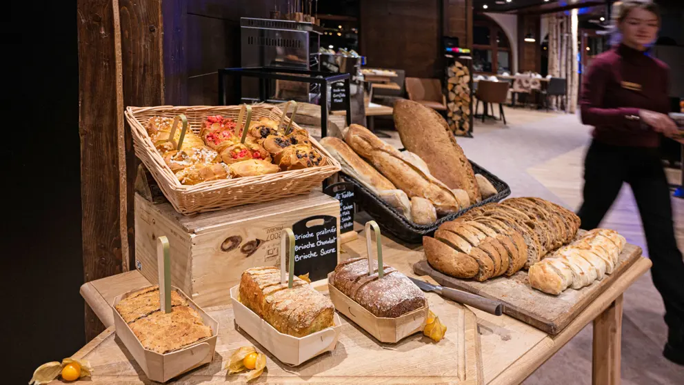 Hotel Levanna Tignes Breakfast Buffet [7]