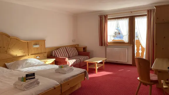 Room 36 - 2nd Floor SE Facing