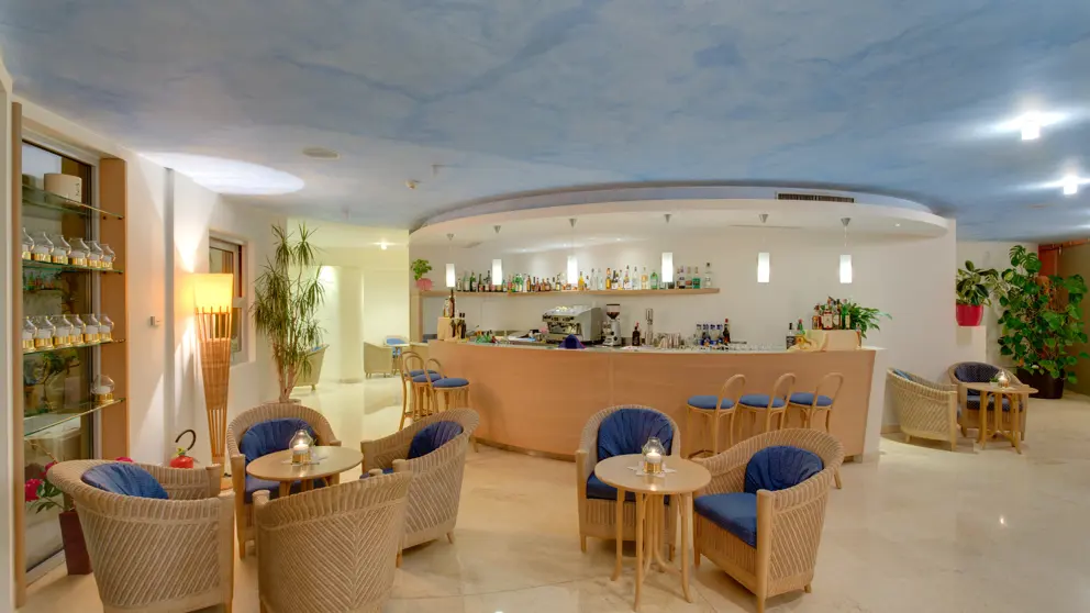 Hotel Maximillian, Malcesine, Lake Garda, Bar [4]