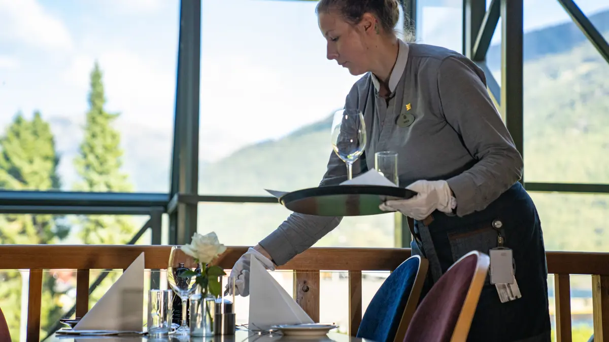Fretheim Hotel Flam Aurland Dining Copyright @Norwaysbest