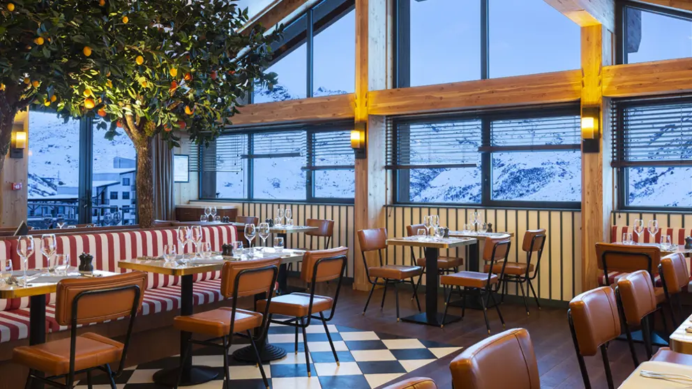 Ours Blanc Hotel And Spa Les Menuires Restaurant [6]